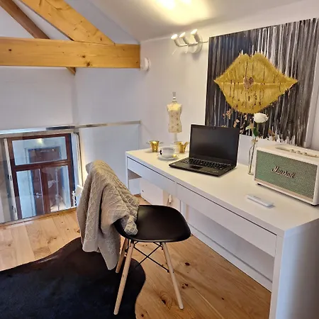 Golden Apartament *