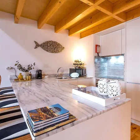 Apartment Golden Porto
